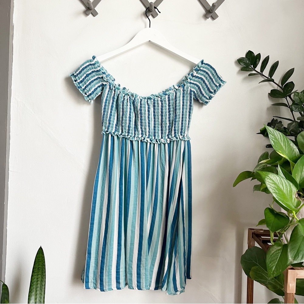 🎉SALE🎉  Lovers + Friends Off Shoulder Mini Dress - Picture 5 of 9